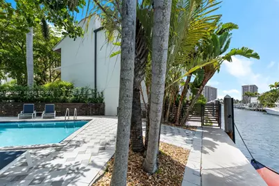 3560 W Fairview St, Miami, FL 33133 - Photo 33