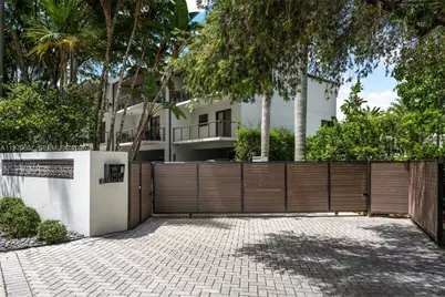 3560 W Fairview St, Miami, FL 33133 - Photo 1