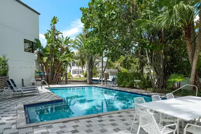 3560 W Fairview St, Miami, FL 33133 - Photo 31