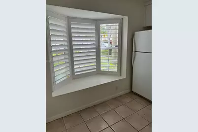 706 NW 108 Te, Pembroke Pines, FL 33026 - Photo 9