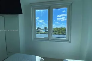 2301 Collins Ave, Miami Beach, FL 33139 - Photo 9