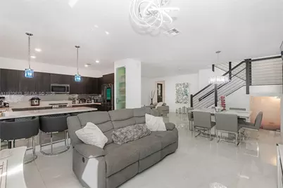 7902 NW 105th Ct #7902, Doral, FL 33178 - Photo 9