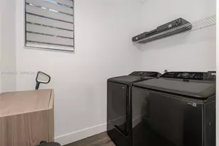 7902 NW 105th Ct, Doral, FL 33178 - Photo 29