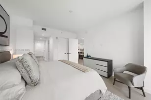 9201 E Bay Harbor Dr, Bay Harbor Islands, FL 33154 - Photo 15