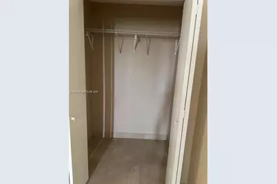 1521 W 42nd Pl #18, Hialeah, FL 33012 - Photo 11