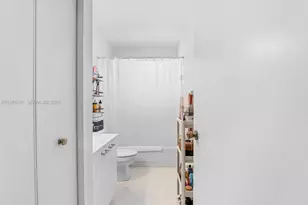 15111 NW 8th St, Pembroke Pines, FL 33028 - Photo 33