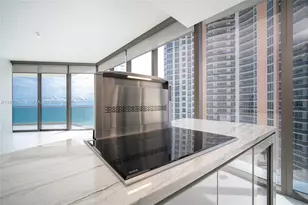 18975 Collins Ave, Sunny Isles Beach, FL 33160 - Photo 9