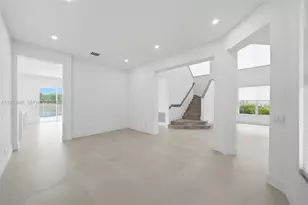 1887 Harbor View Cir, Weston, FL 33327 - Photo 5