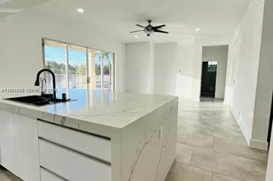 1887 Harbor View Cir, Weston, FL 33327 - Photo 41
