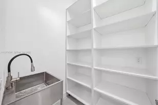 1887 Harbor View Cir, Weston, FL 33327 - Photo 41