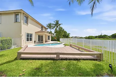 1887 Harbor View Cir, Weston, FL 33327 - Photo 61