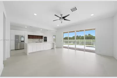 1887 Harbor View Cir, Weston, FL 33327 - Photo 13