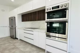 1887 Harbor View Cir, Weston, FL 33327 - Photo 1