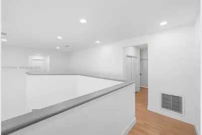 1887 Harbor View Cir, Weston, FL 33327 - Photo 17