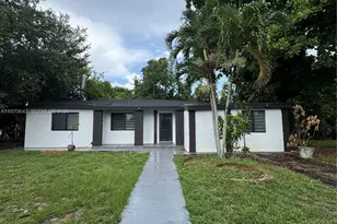 930 NE 163rd St, North Miami Beach, FL 33162 - Photo 1