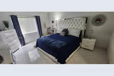 327 Lakeview Dr #103, Weston, FL 33326 - Photo 11