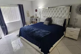 327 Lakeview Dr, Weston, FL 33326 - Photo 11