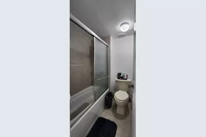 327 Lakeview Dr #103, Weston, FL 33326 - Photo 13