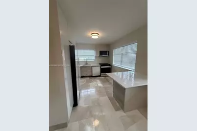 1060 92nd St #7, Bay Harbor Islands, FL 33154 - Photo 3