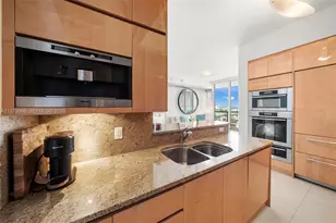 50 South Pointe Dr, Miami Beach, FL 33139 - Photo 19