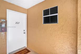 401 SE 10th St, Dania Beach, FL 33004 - Photo 27