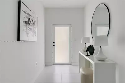 4789 NW 1st St, Miami, FL 33126 - Photo 3