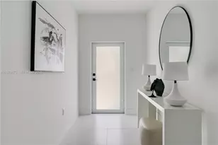 4789 NW 1st St, Miami, FL 33126 - Photo 3