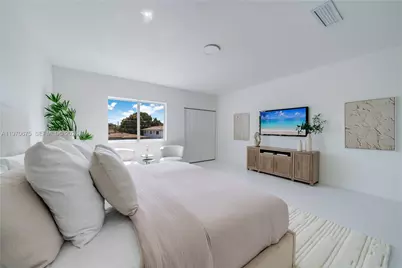 4789 NW 1st St, Miami, FL 33126 - Photo 19