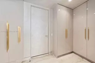 18975 Collins Ave, Sunny Isles Beach, FL 33160 - Photo 17