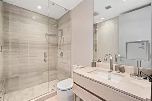 18975 Collins Ave, Sunny Isles Beach, FL 33160 - Photo 25