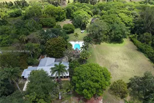 23755 SW 142nd Ave, Homestead, FL 33032 - Photo 1