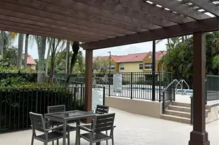 18336 NW 68th Ave, Hialeah, FL 33015 - Photo 19