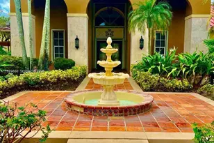 18336 NW 68th Ave, Hialeah, FL 33015 - Photo 13