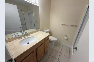 2091 NW 96th Ter #13E, Pembroke Pines, FL 33024 - Photo 15