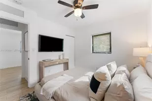 6161 NE 7th Ave, Oakland Park, FL 33334 - Photo 13
