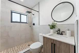 6161 NE 7th Ave, Oakland Park, FL 33334 - Photo 15