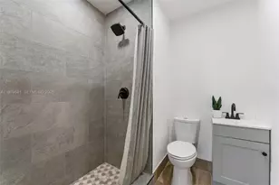 6161 NE 7th Ave, Oakland Park, FL 33334 - Photo 21