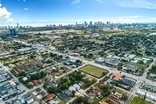 120 NW 5th Ave, Hallandale Beach, FL 33009 - Photo 29