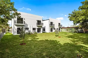 120 NW 5th Ave, Hallandale Beach, FL 33009 - Photo 23