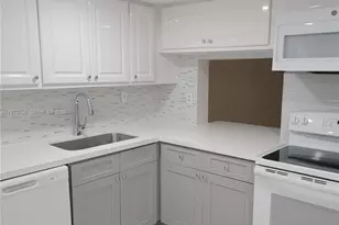 6699 Racquet Club Dr, Lauderhill, FL 33319 - Photo 3