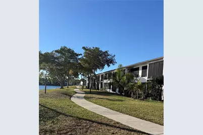201 Lake Pointe Dr #202, Oakland Park, FL 33309 - Photo 21