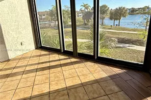 201 Lake Pointe Dr, Oakland Park, FL 33309 - Photo 13