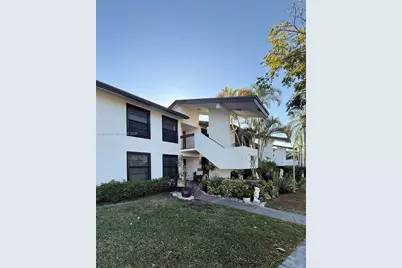 201 Lake Pointe Dr #202, Oakland Park, FL 33309 - Photo 17