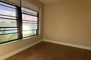 201 Lake Pointe Dr, Oakland Park, FL 33309 - Photo 9