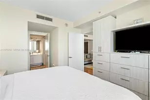 92 SW 3rd St, Miami, FL 33130 - Photo 13