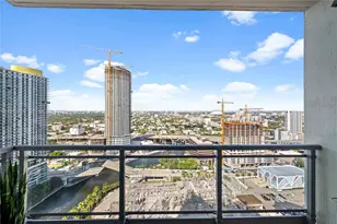 92 SW 3rd St, Miami, FL 33130 - Photo 17