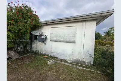 521 NW 189th Ter, Miami Gardens, FL 33169 - Photo 23