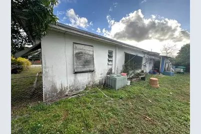 521 NW 189th Ter, Miami Gardens, FL 33169 - Photo 25