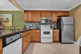 3010 N Course Dr, Pompano Beach, FL 33069 - Photo 13