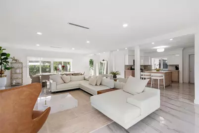 1001 NE 86th St, Miami, FL 33138 - Photo 9